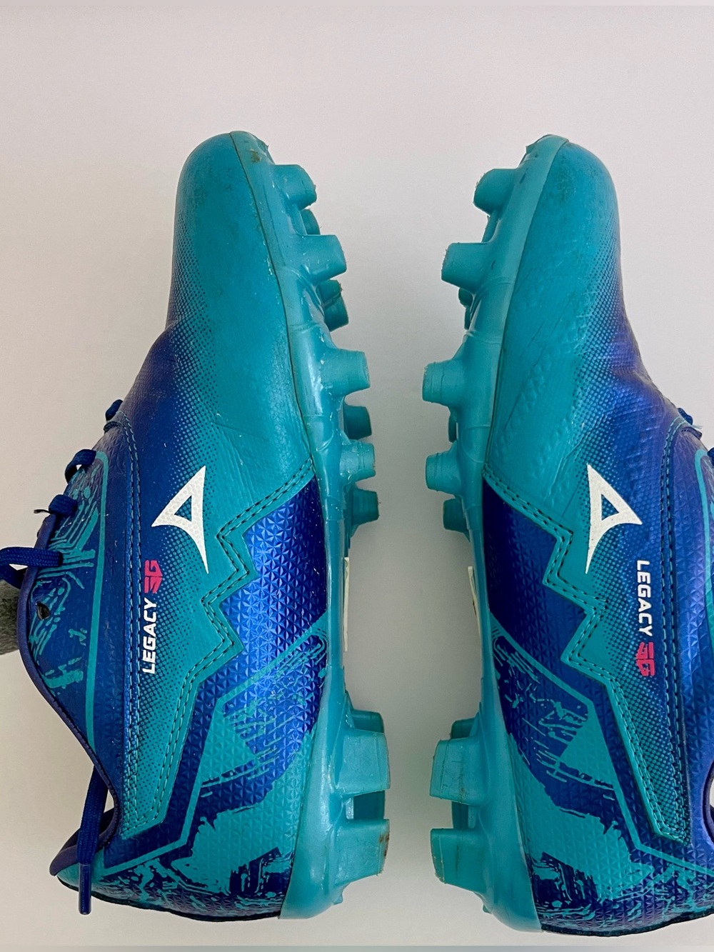 Pirma Kids Turquoise & Blue Soccer Cleats 13.5C (20cm)
